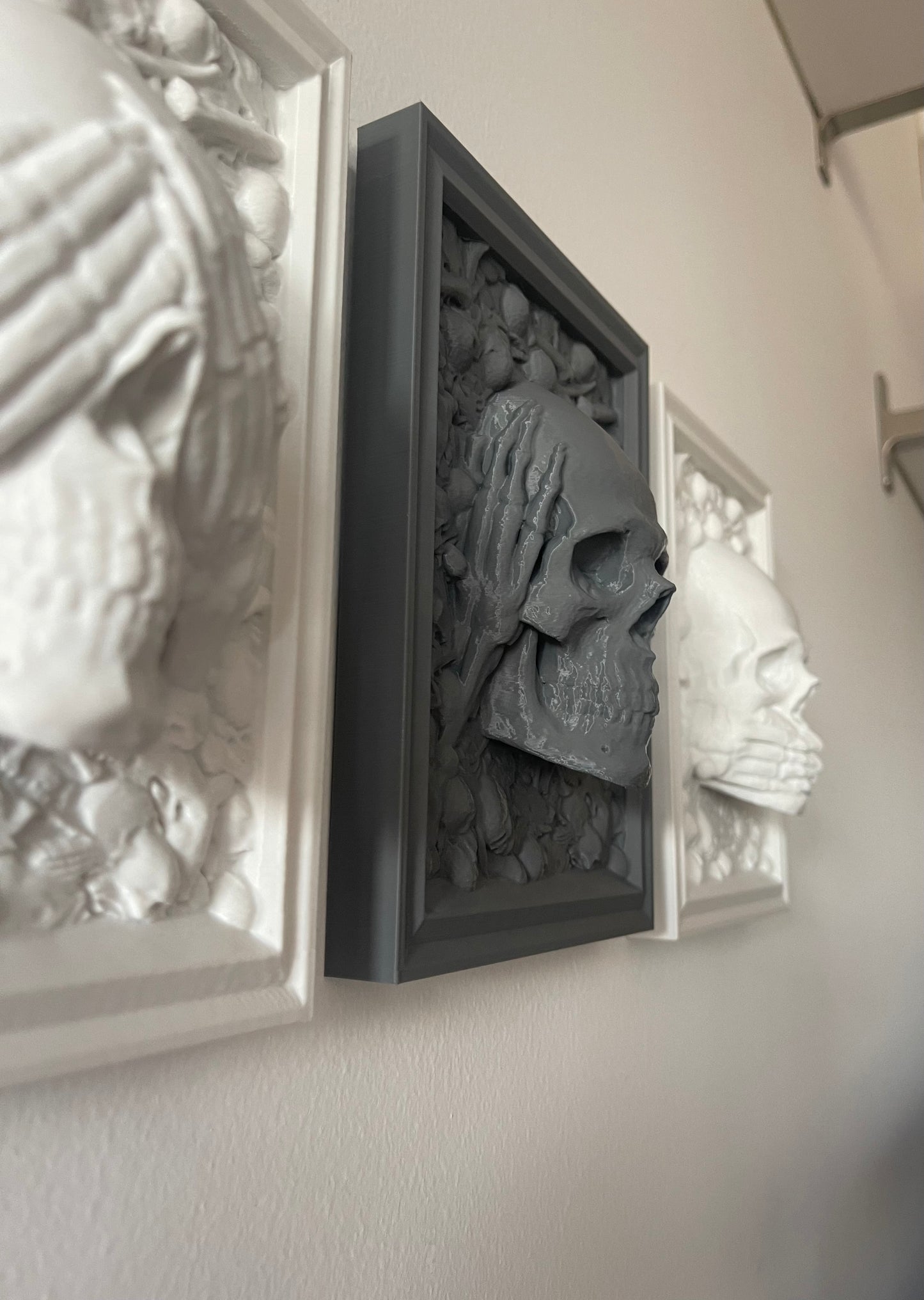 Three Wise Skulls