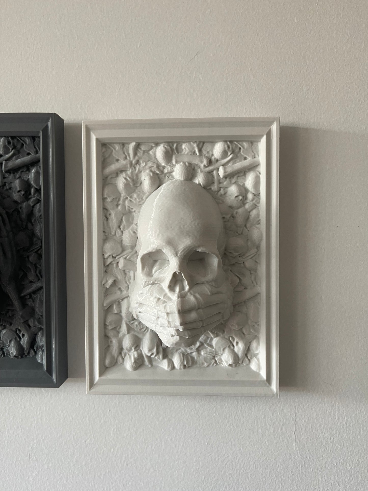 Three Wise Skulls