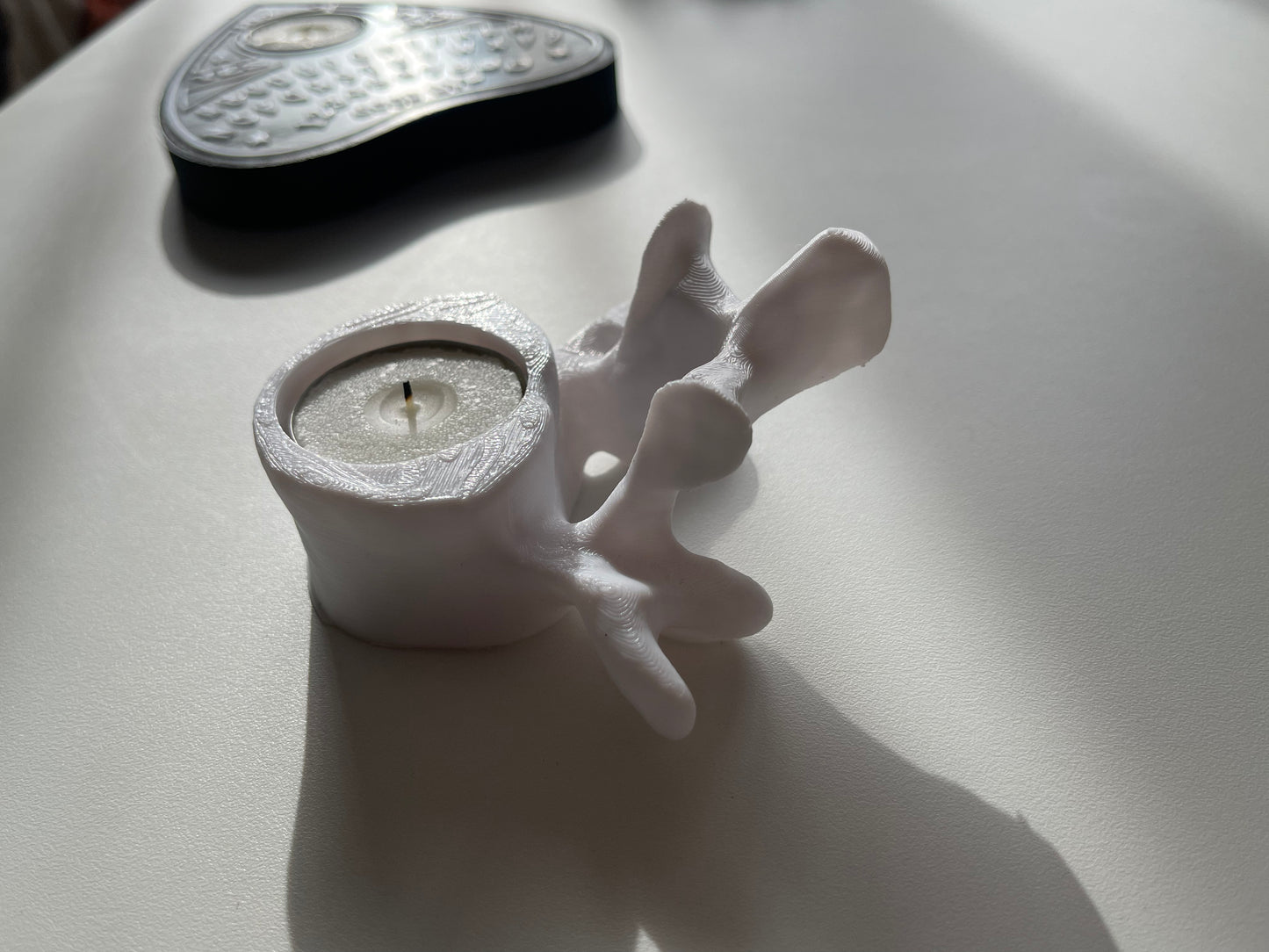 Spine Tea Light candel holder