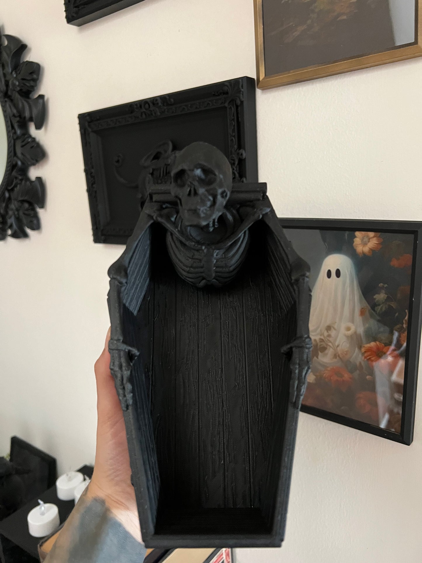 Relaxed skeleton box