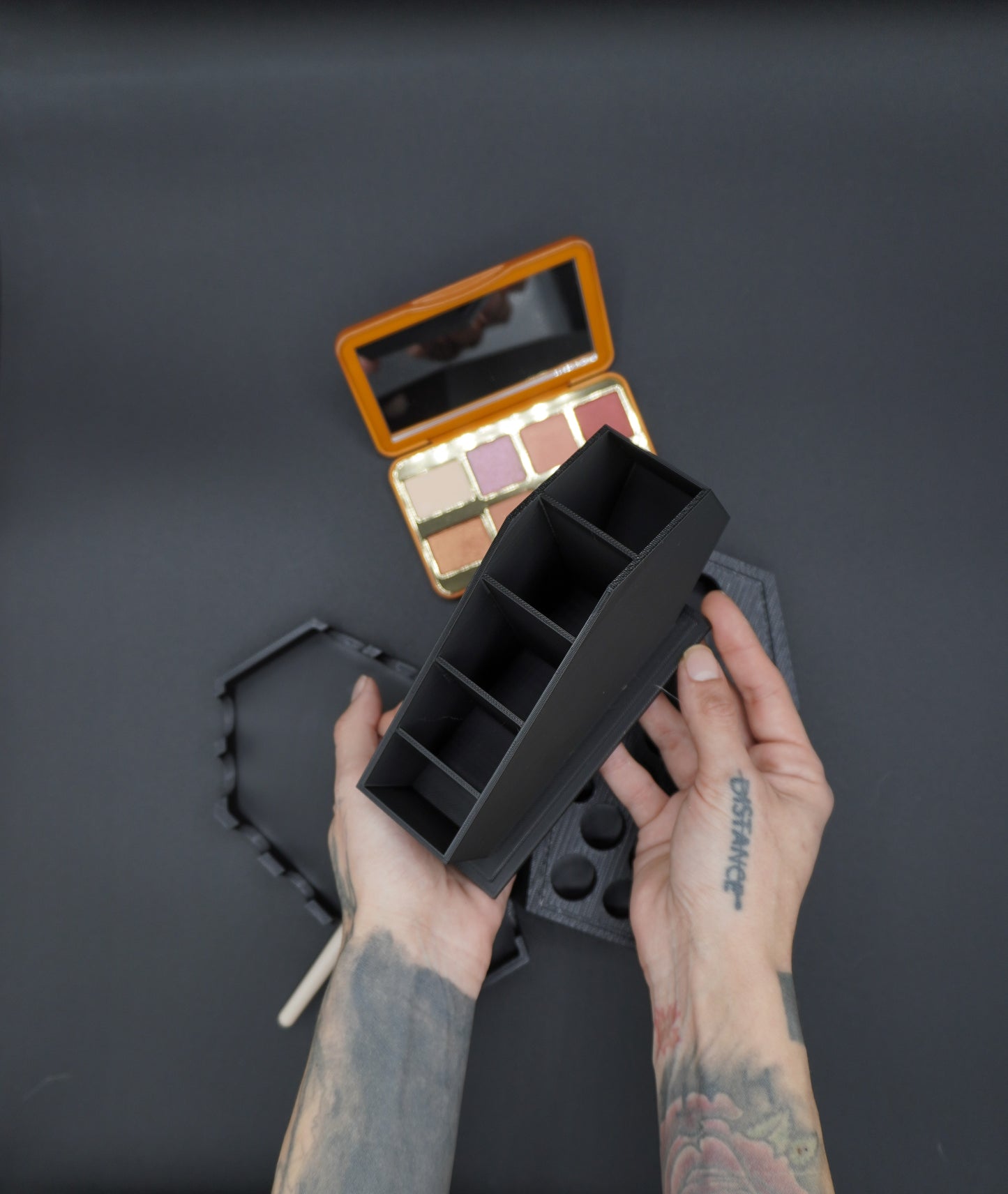 COFFIN MAKE UP ORGANIZER