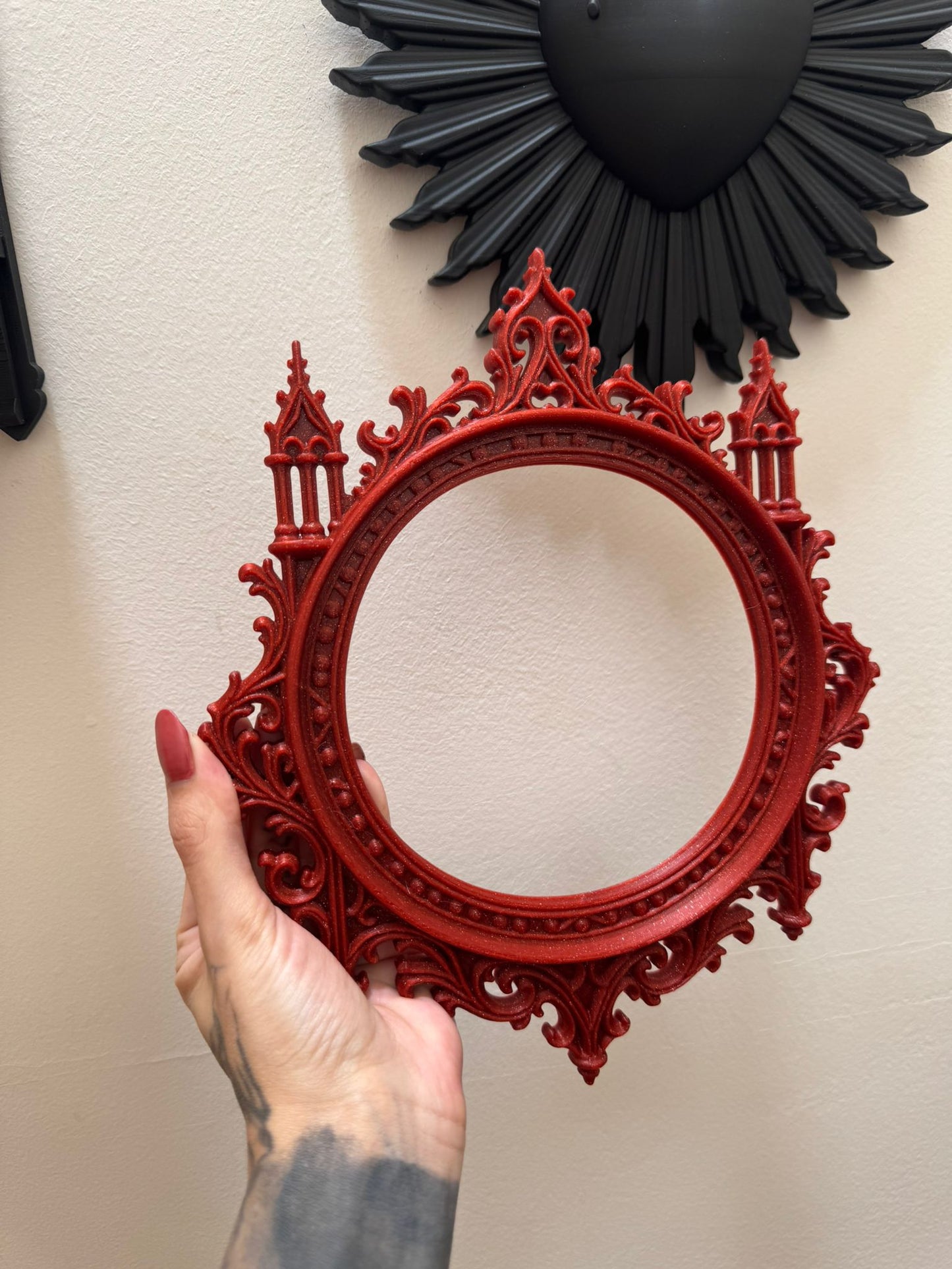 Gothic Oval Empty Frame