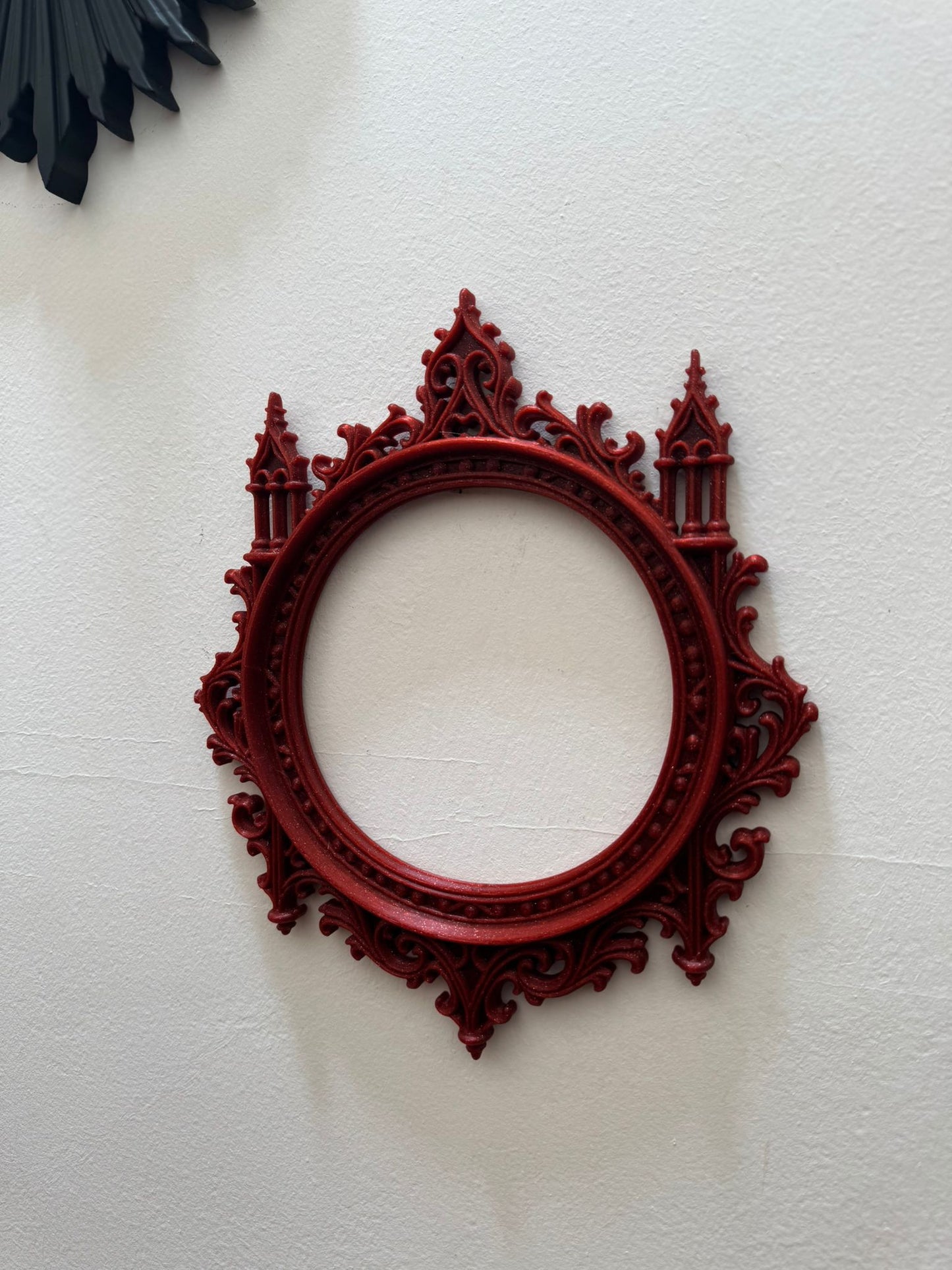 Gothic Oval Empty Frame