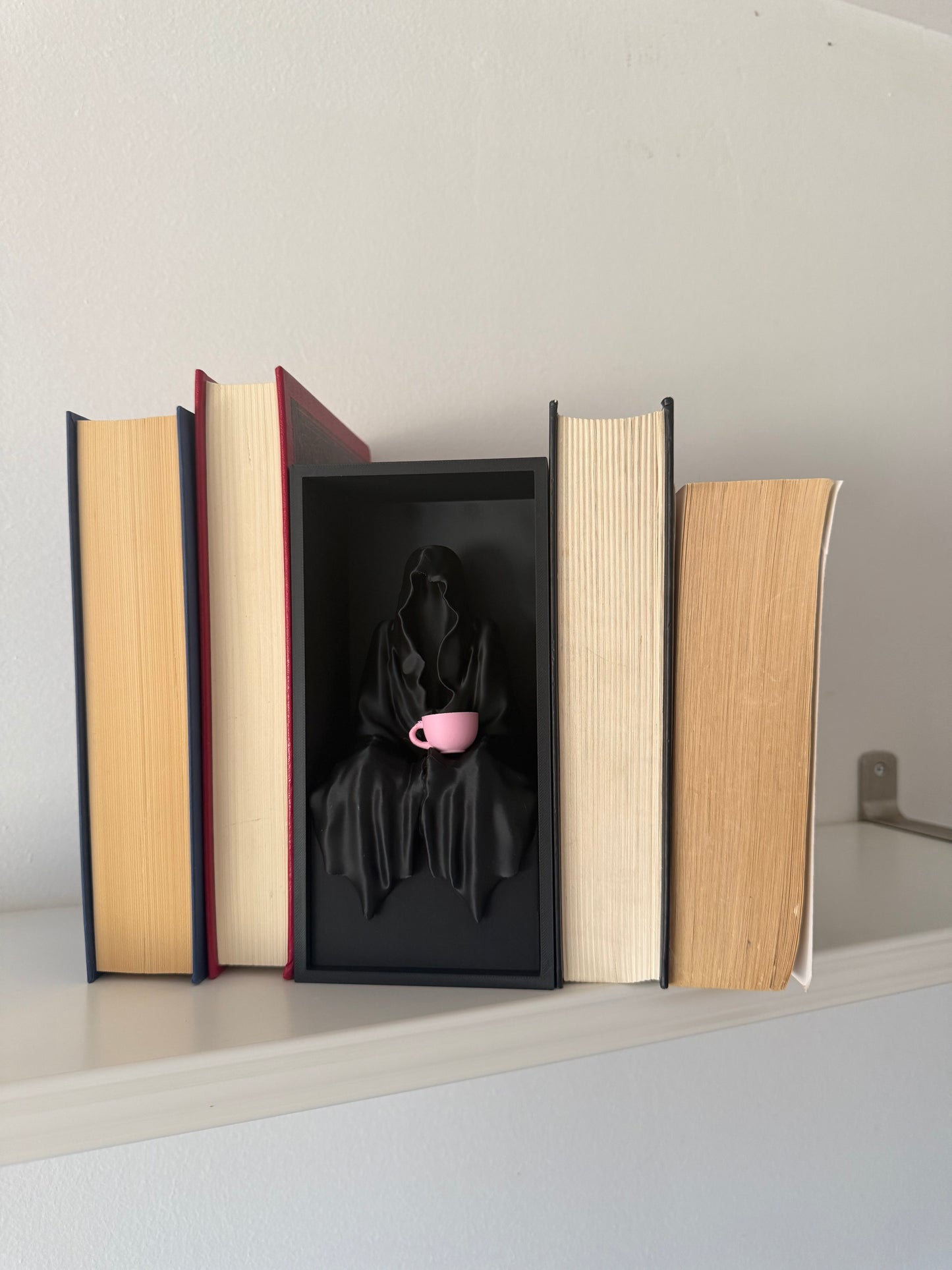 Suriel Book Nook - Tea with a Shadow – Fantasy Book Nook Inspired by Suriel Acotar