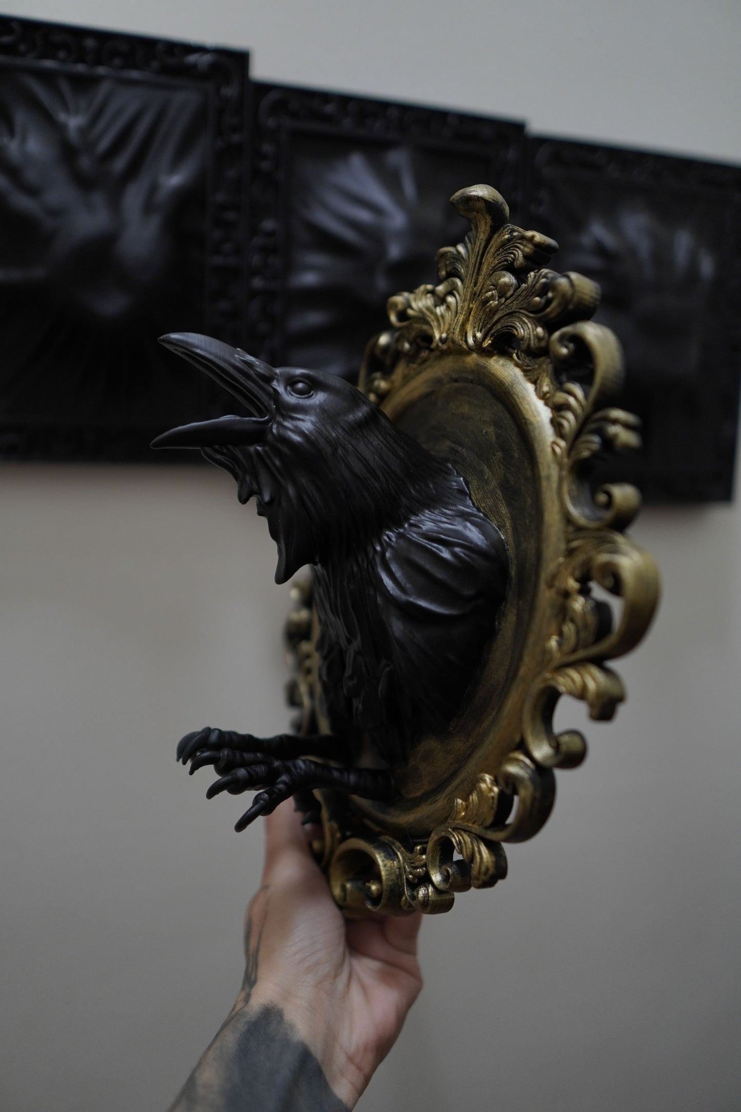 Gothic Raven Wall Sculpture with Gold Ornate Frame – Handmade Crow Taxidermy Style Dark Art for Witchy Home and Occult Decor
