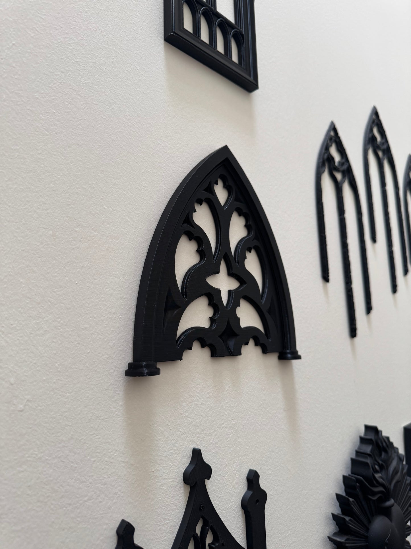 Gothic Arch Wall Accent – Black Cathedral Style Wall Art for Dark Interiors, Witchy Decor & Romantic Gallery Walls